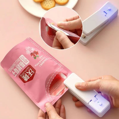 USB Charging Mini Magnetic Sealing Machine Portable Sealing Clip Food Moisture-proof Sealer(Pink) - Preservation Supplies by buy2fix | Online Shopping UK | buy2fix